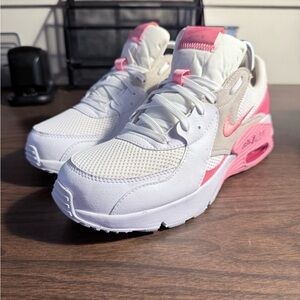 Nike Air Max Excee White Sea Coral Size 9.5 Women